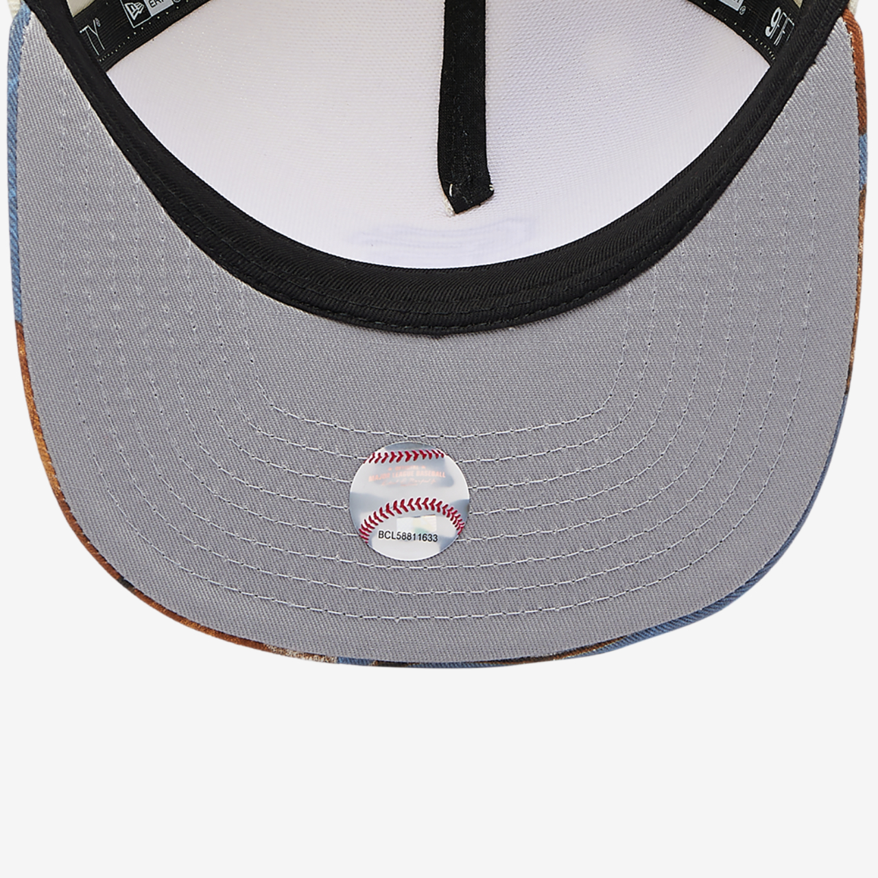 New Era Giants 950AF RealTree Blue Cap Image 5 of 5. Tap to open photo gallery.