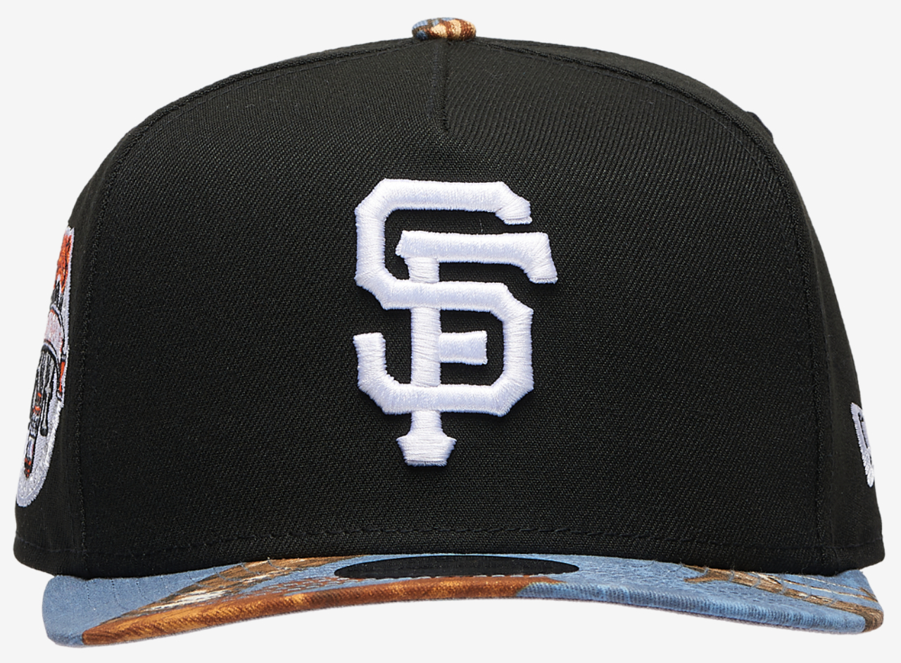 New Era Giants 950AF RealTree Blue Cap Image 2 of 5. Tap to open photo gallery.