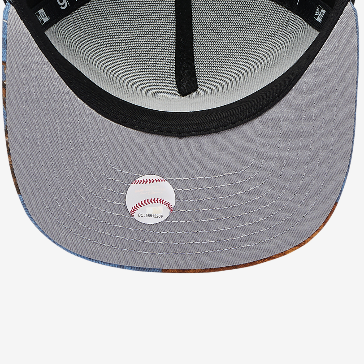 New Era Giants 950AF RealTree Blue Cap Image 5 of 5. Tap to open photo gallery.