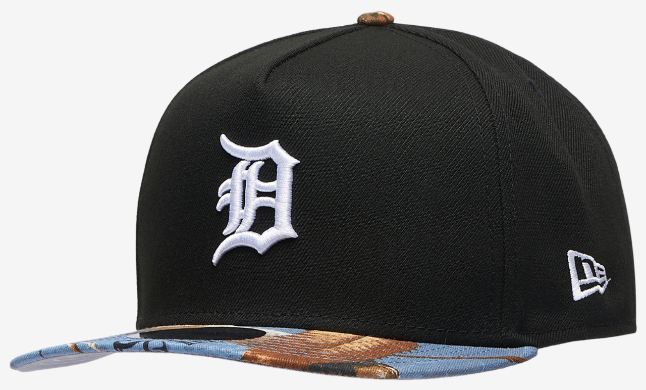 New Era Tigers 950AF RealTree Blue Cap Image 1 of 5. Tap to open photo gallery.