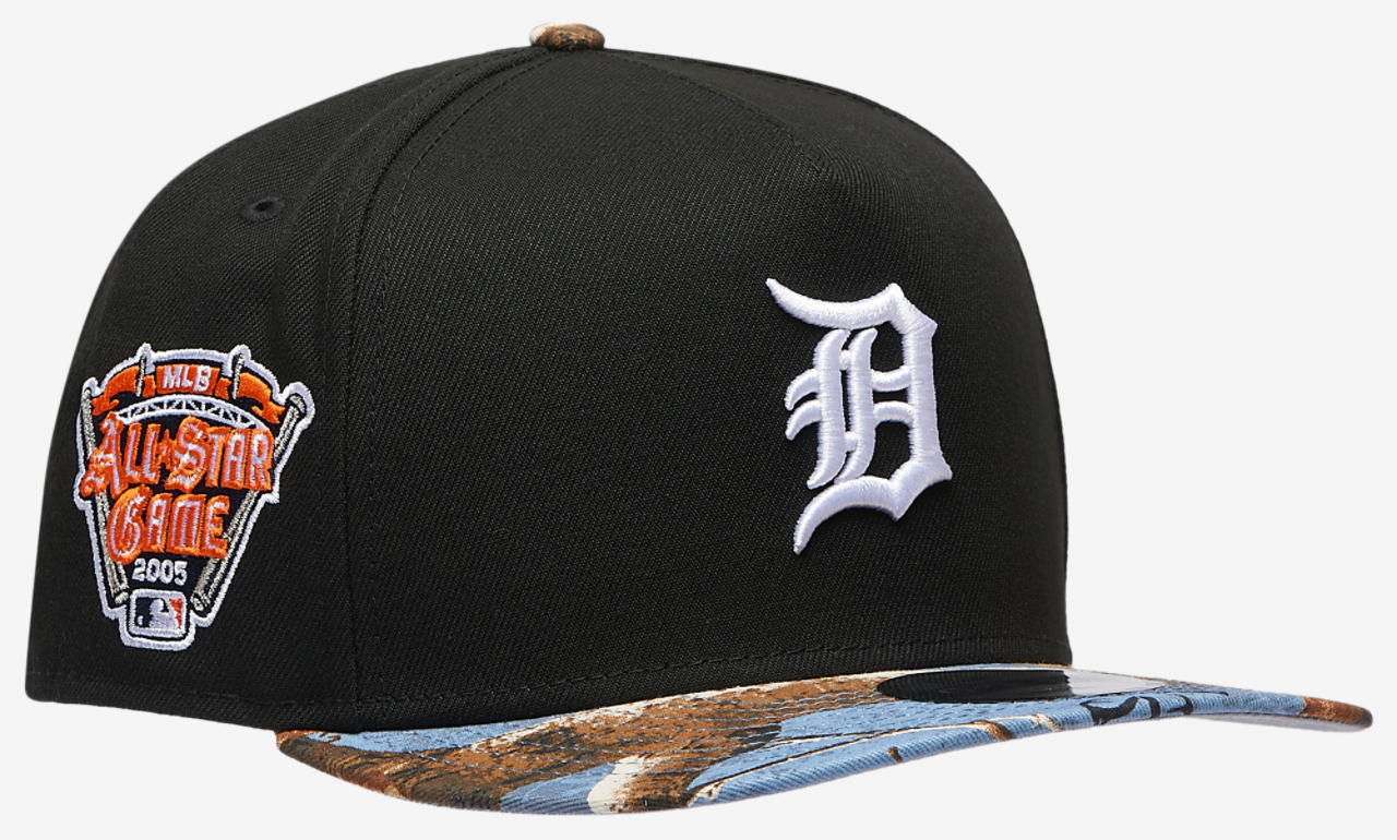 New Era Tigers 950AF RealTree Blue Cap Image 3 of 5. Tap to open photo gallery.