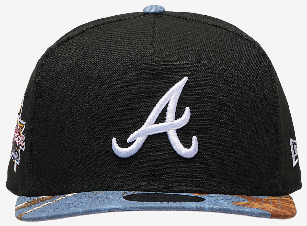 New Era Braves 950AF RealTree Blue Cap Image 2 of 5. Tap to open photo gallery.