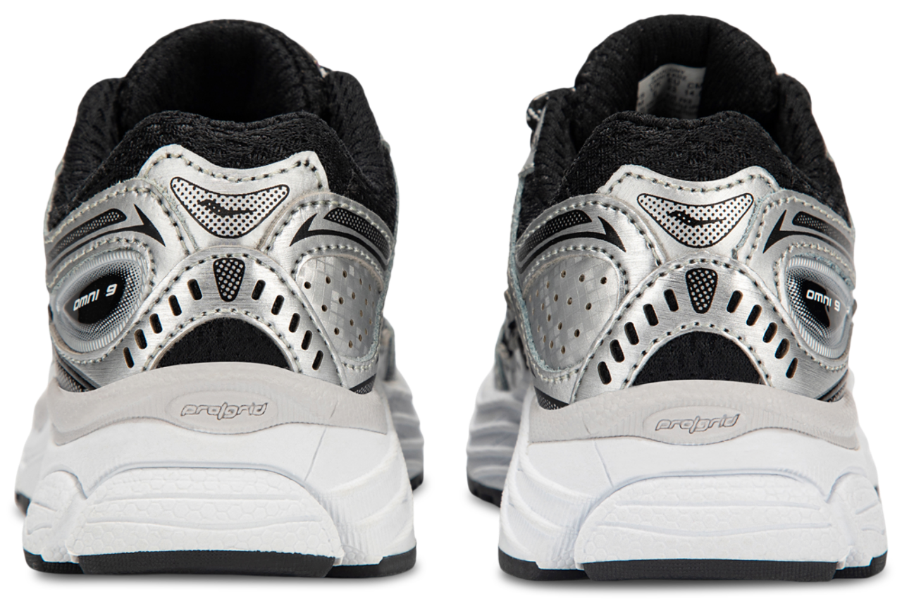 Saucony Omni 9 Image 3 of 5. Tap to open photo gallery.