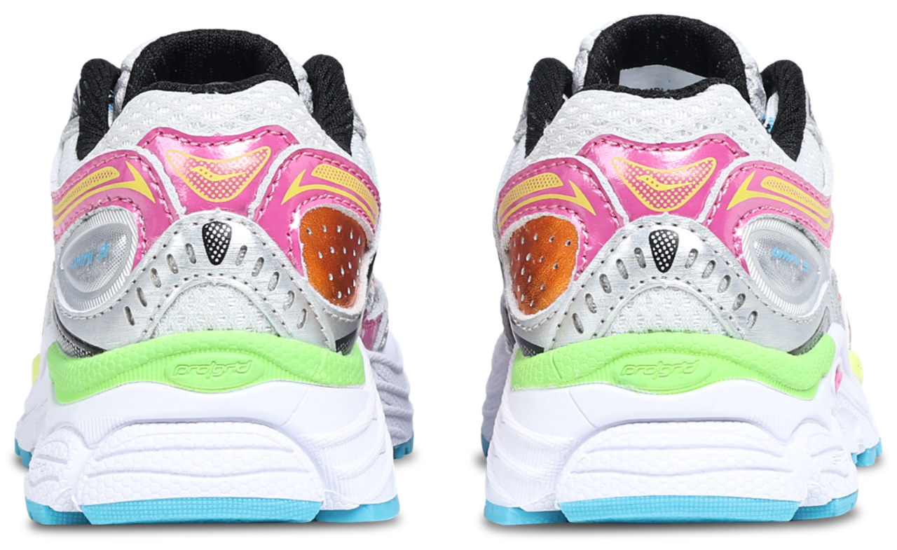 Saucony Omni 9 Image 3 of 5. Tap to open photo gallery.
