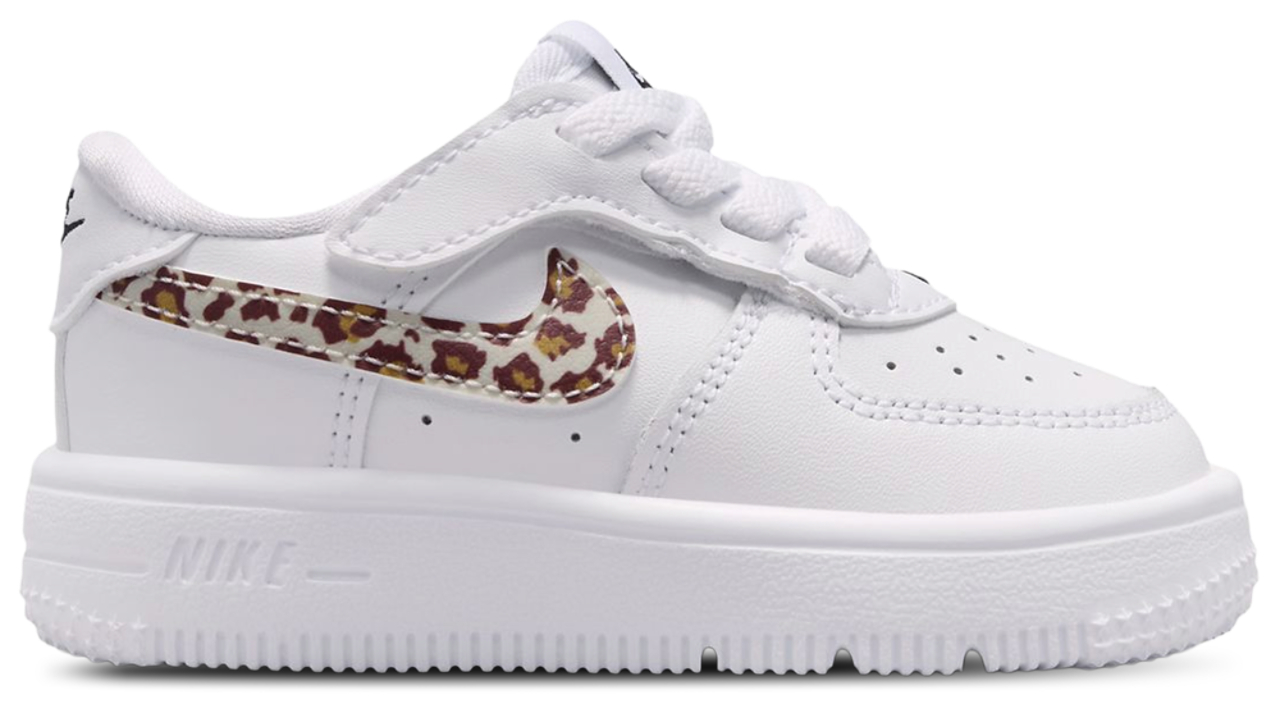 Nike Air Force 1 Low EasyOn Image 1 of 5. Tap to open photo gallery.