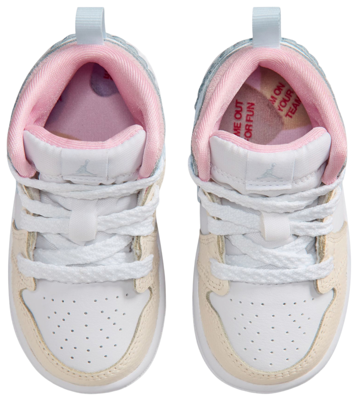Jordan 1 Mid SE Fem  Image 4 of 5. Tap to open photo gallery.