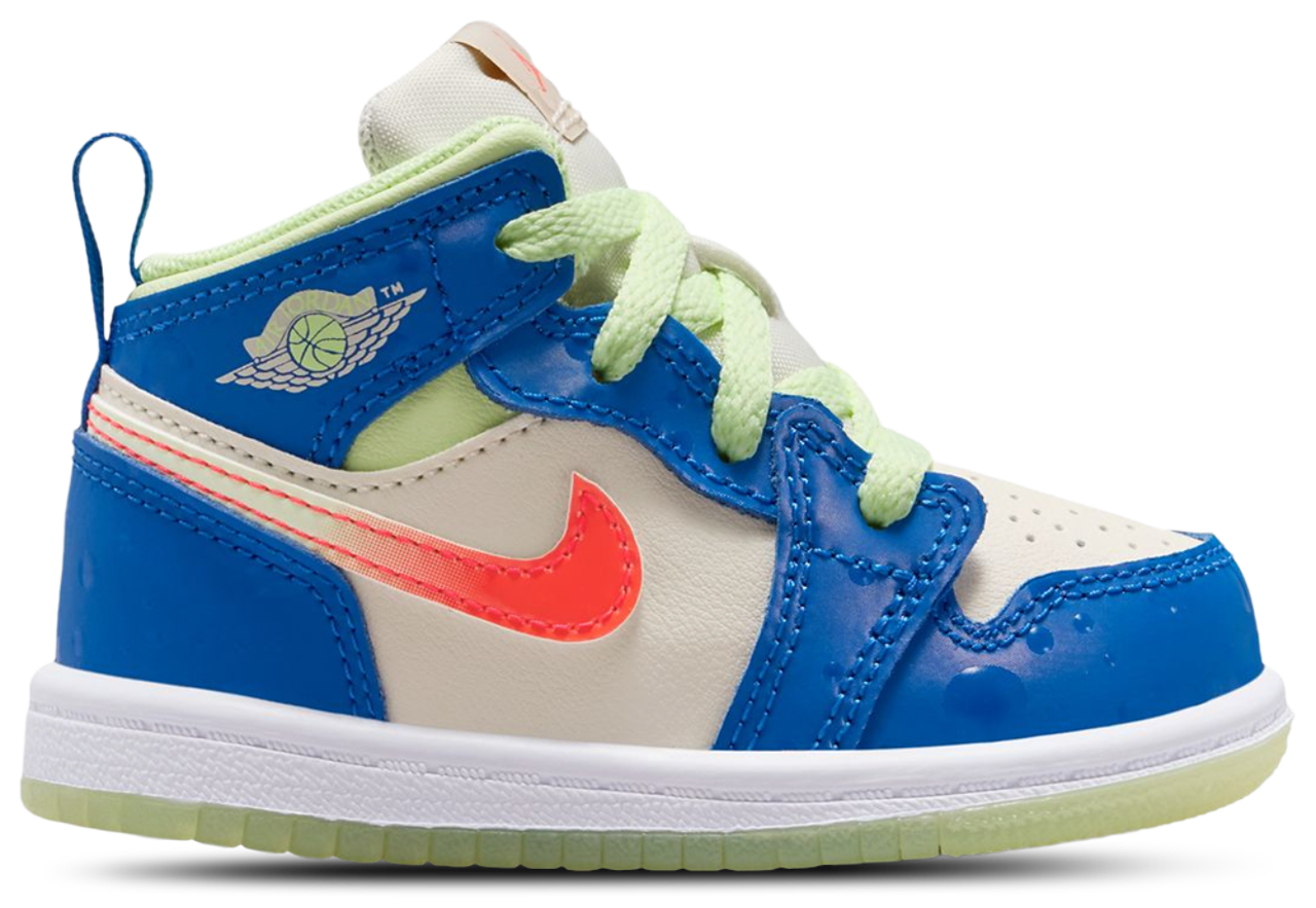 Jordan AJ 1 Mid SE Image 1 of 5. Tap to open photo gallery.