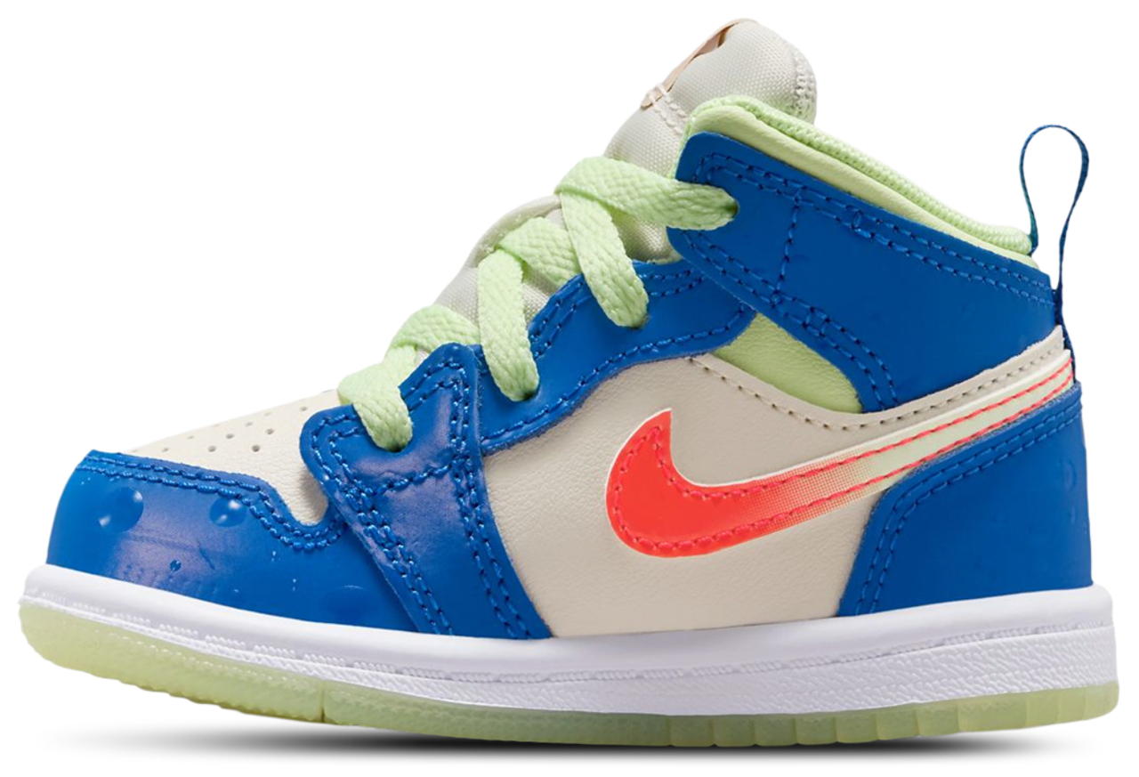 Jordan AJ 1 Mid SE Image 2 of 5. Tap to open photo gallery.