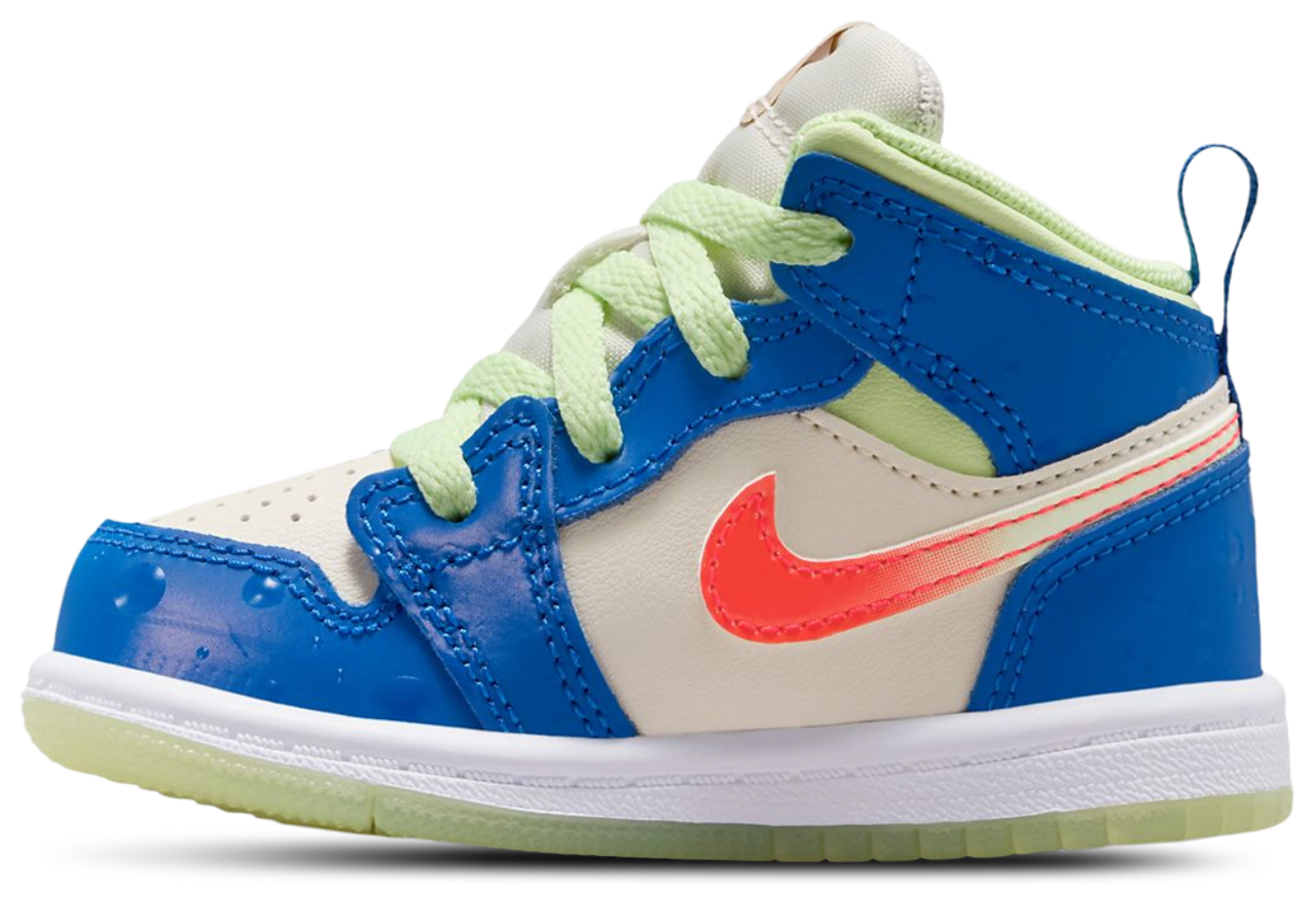 Jordan AJ 1 Mid SE Image 2 of 5. Tap to open photo gallery.
