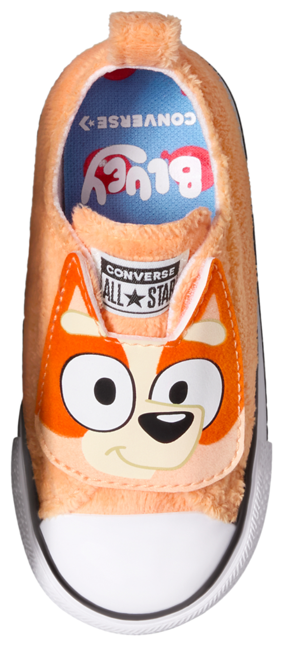 Converse Chuck Taylor All Star 2V Ox  Image 4 of 13. Tap to open photo gallery.