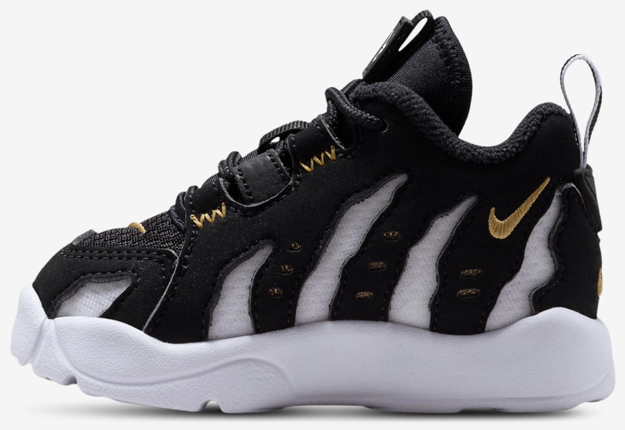Nike Air DT Max '96 Image 2 of 5. Tap to open photo gallery.