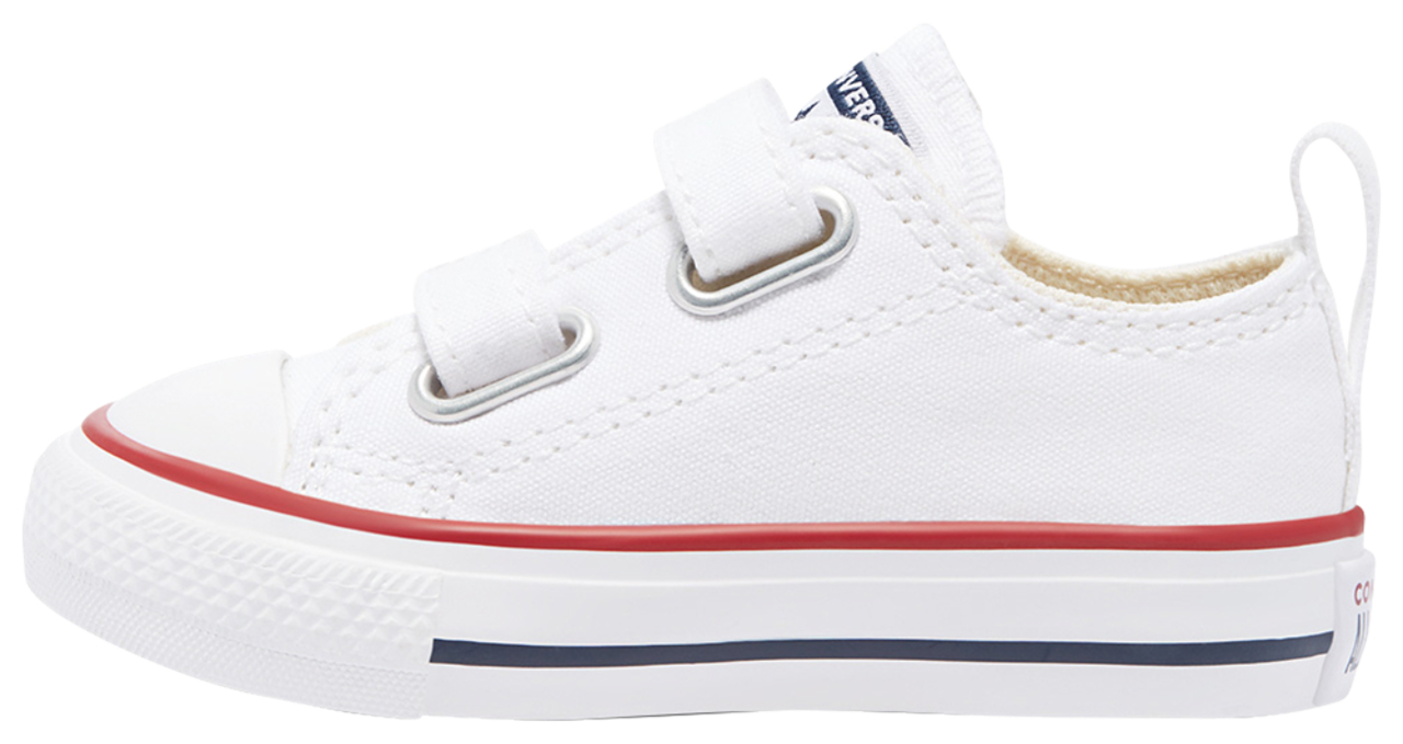 Converse Chuck Taylor Ox  Image 3 of 5. Tap to open photo gallery.