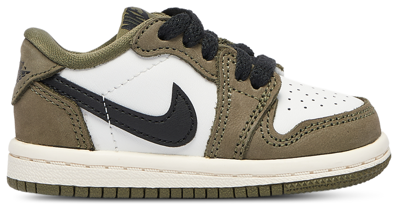 Jordan AJ 1 Retro Low OG  Image 1 of 5. Tap to open photo gallery.