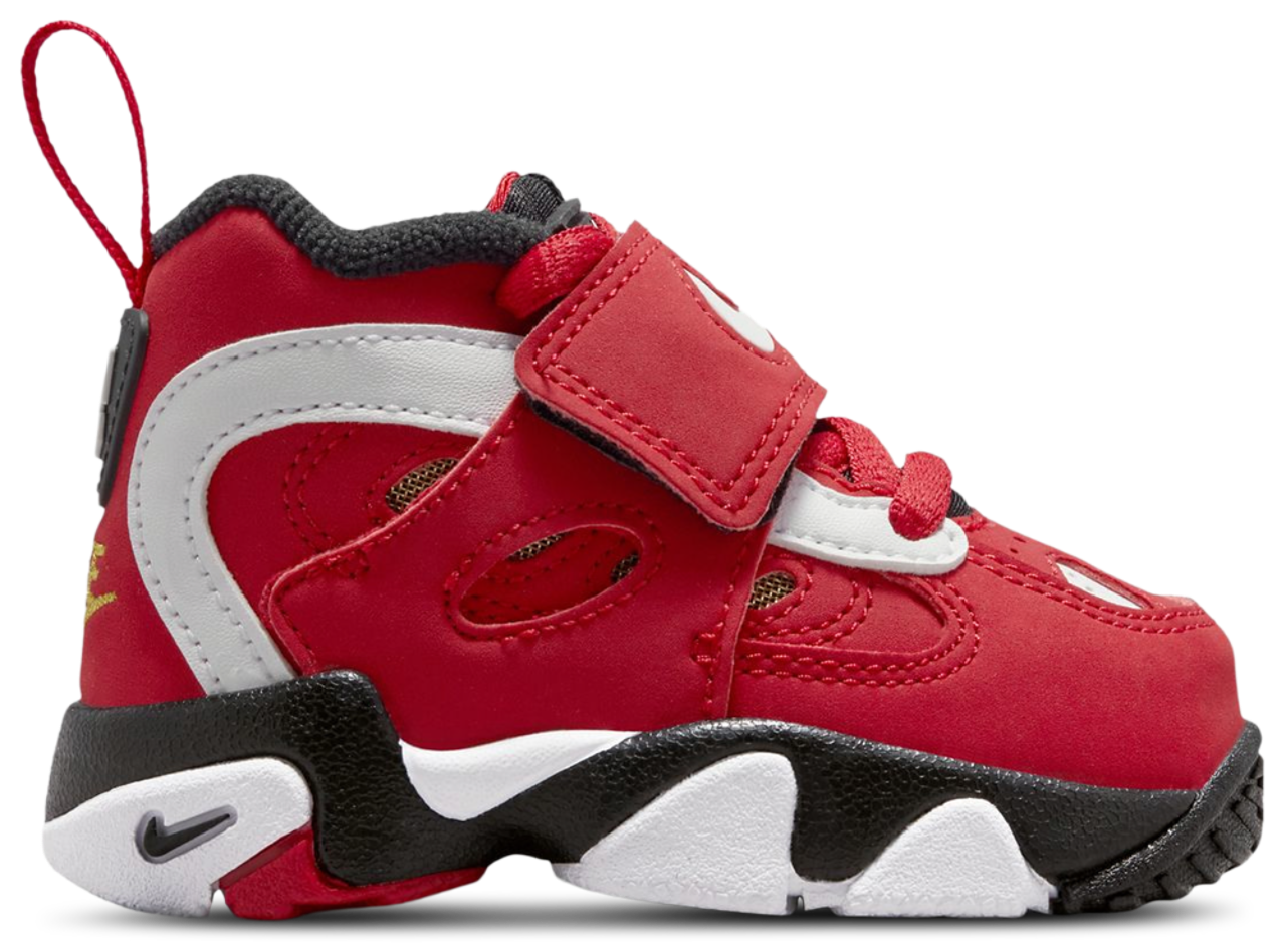 Nike Air Diamond Turf II Image 1 of 5. Tap to open photo gallery.