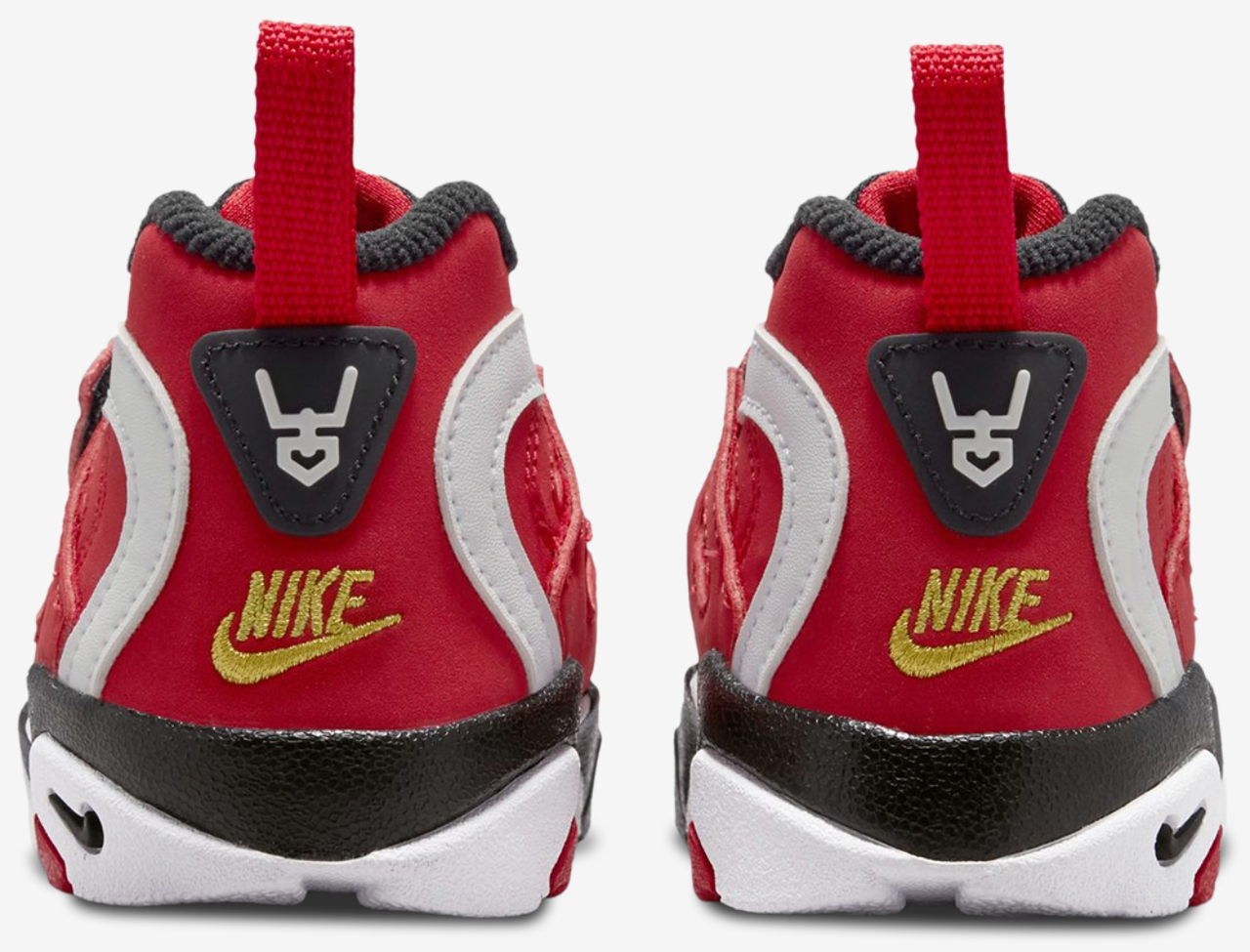 Nike Air Diamond Turf II Image 3 of 5. Tap to open photo gallery.