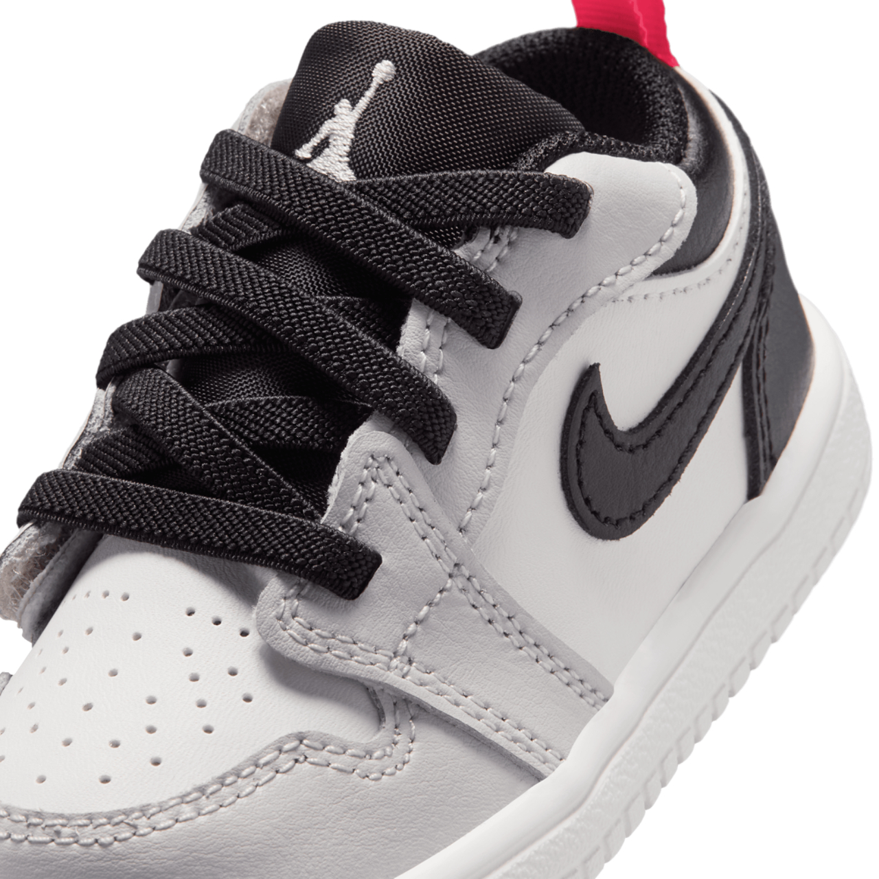 Jordan AJ 1 Low SE  Image 7 of 8. Tap to open photo gallery.