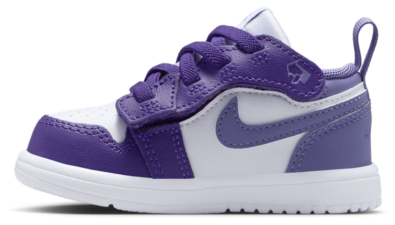 Jordan AJ 1 Faible Image 2 de 4. Appuyez pour ouvrir la galerie de photos.
