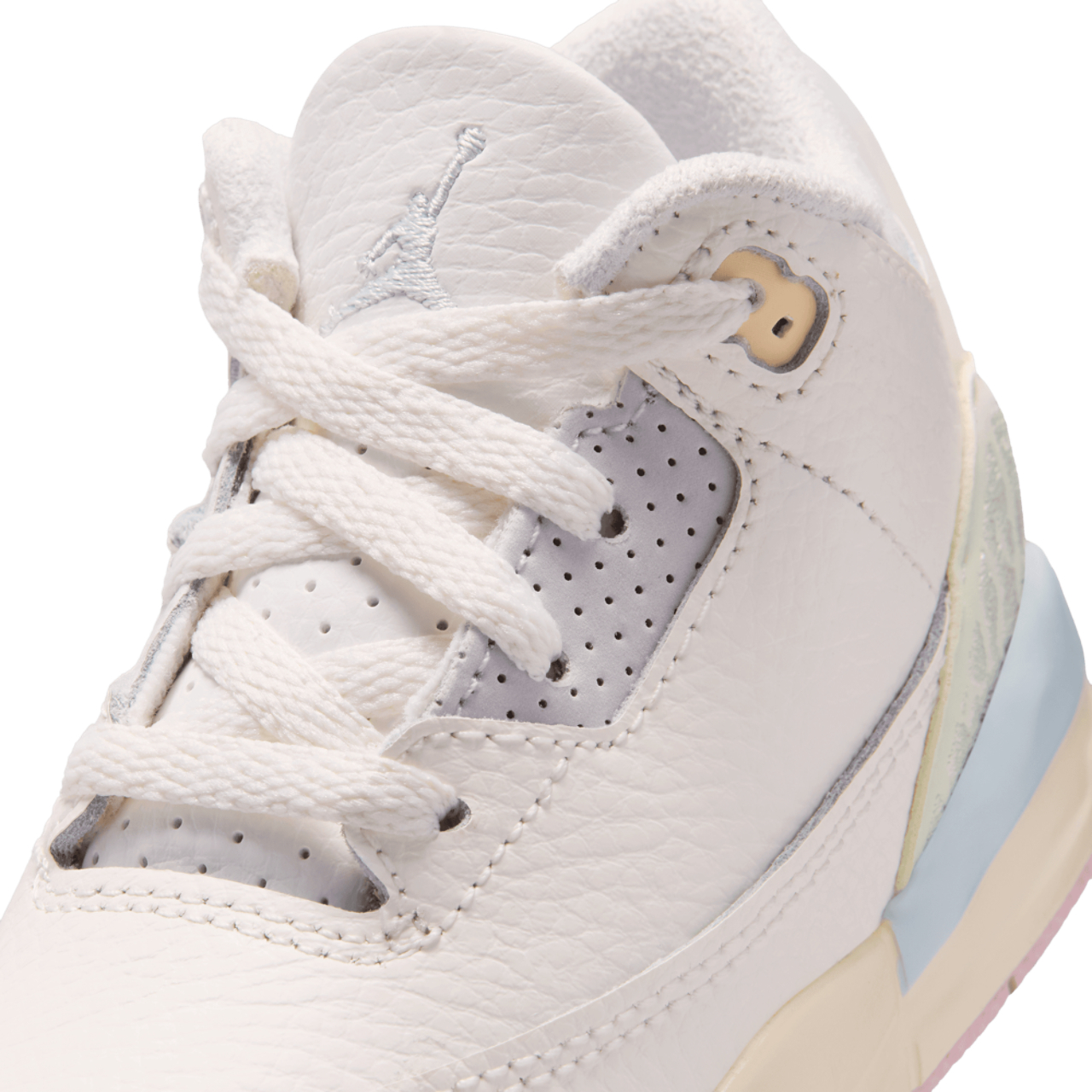 Jordan Retro 3 Image 7 de 7. Appuyez pour ouvrir la galerie de photos.