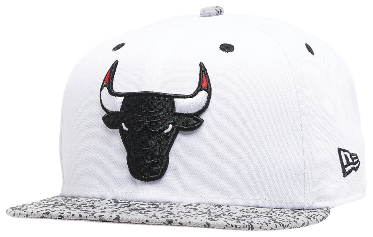 New Era Bulls 9Fifty Icon Snapback Cap Image 1 of 6. Tap to open photo gallery.