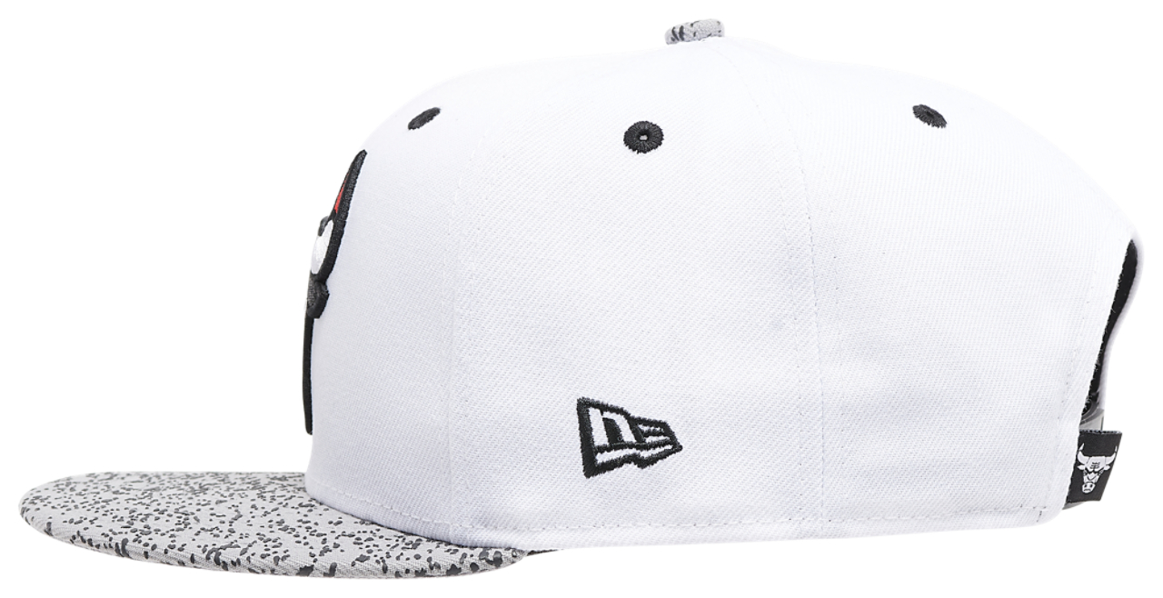 New Era Bulls 9Fifty Icon Snapback Cap Image 5 of 6. Tap to open photo gallery.