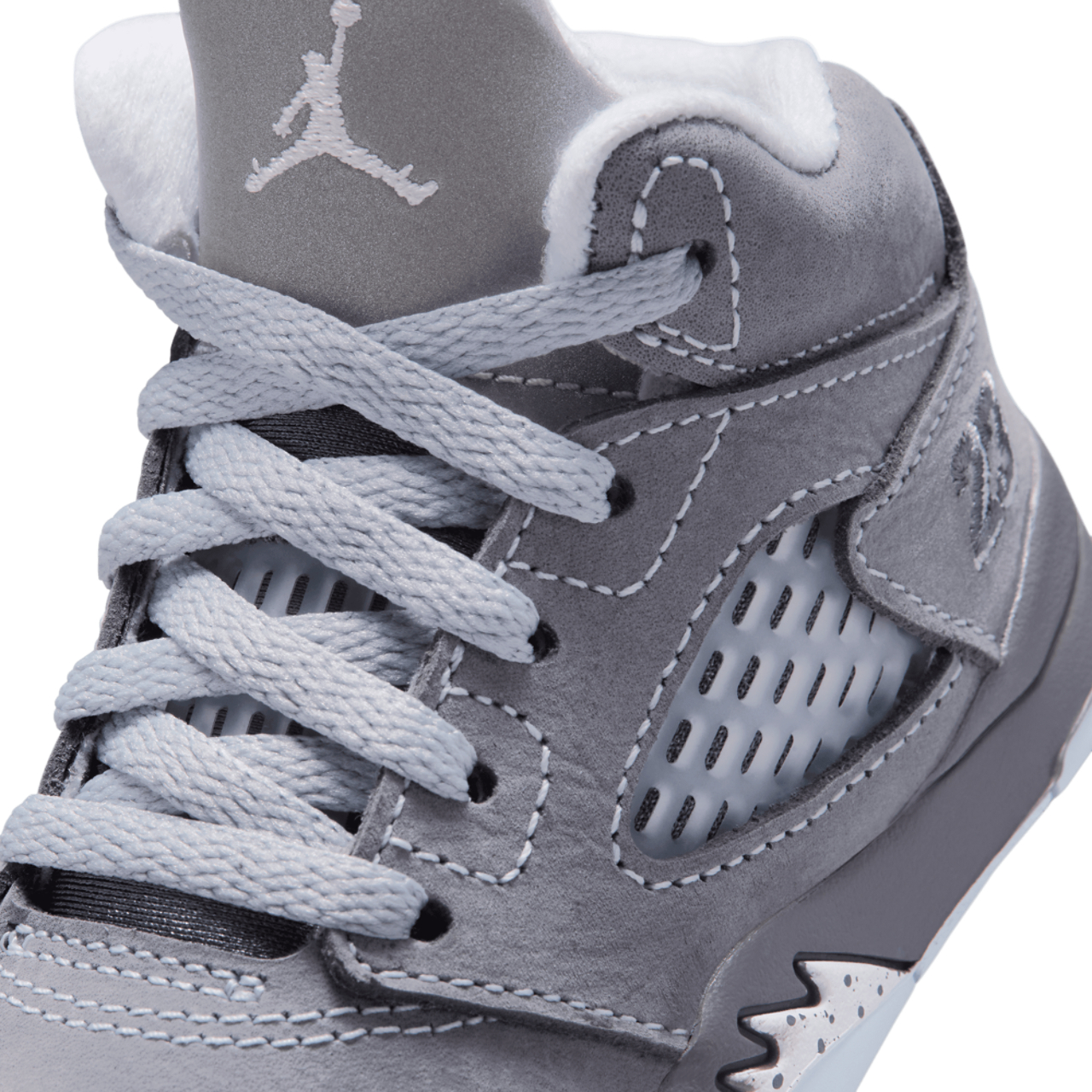 Jordan Retro 5  Image 7 of 7. Tap to open photo gallery.