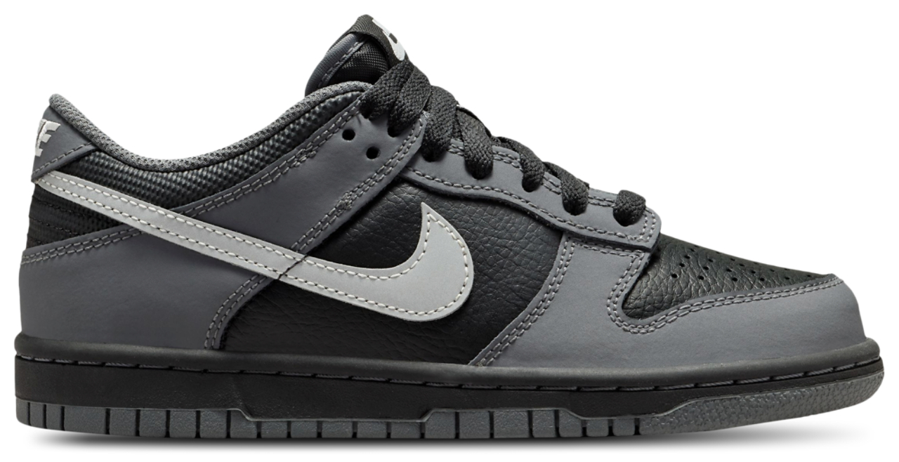 Nike Dunk Low  Image 1 of 6. Tap to open photo gallery.