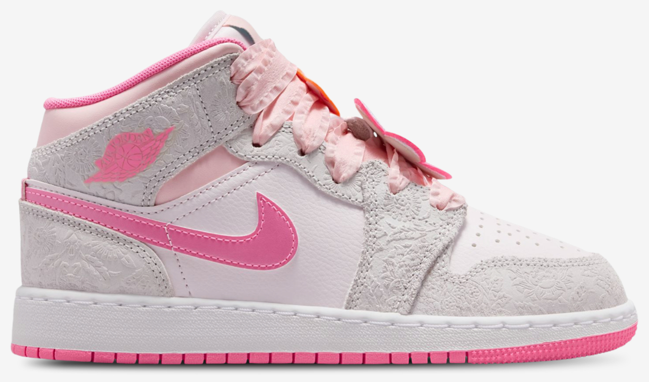 Jordan Air Jordan 1 Mid SE Image 1 of 5. Tap to open photo gallery.