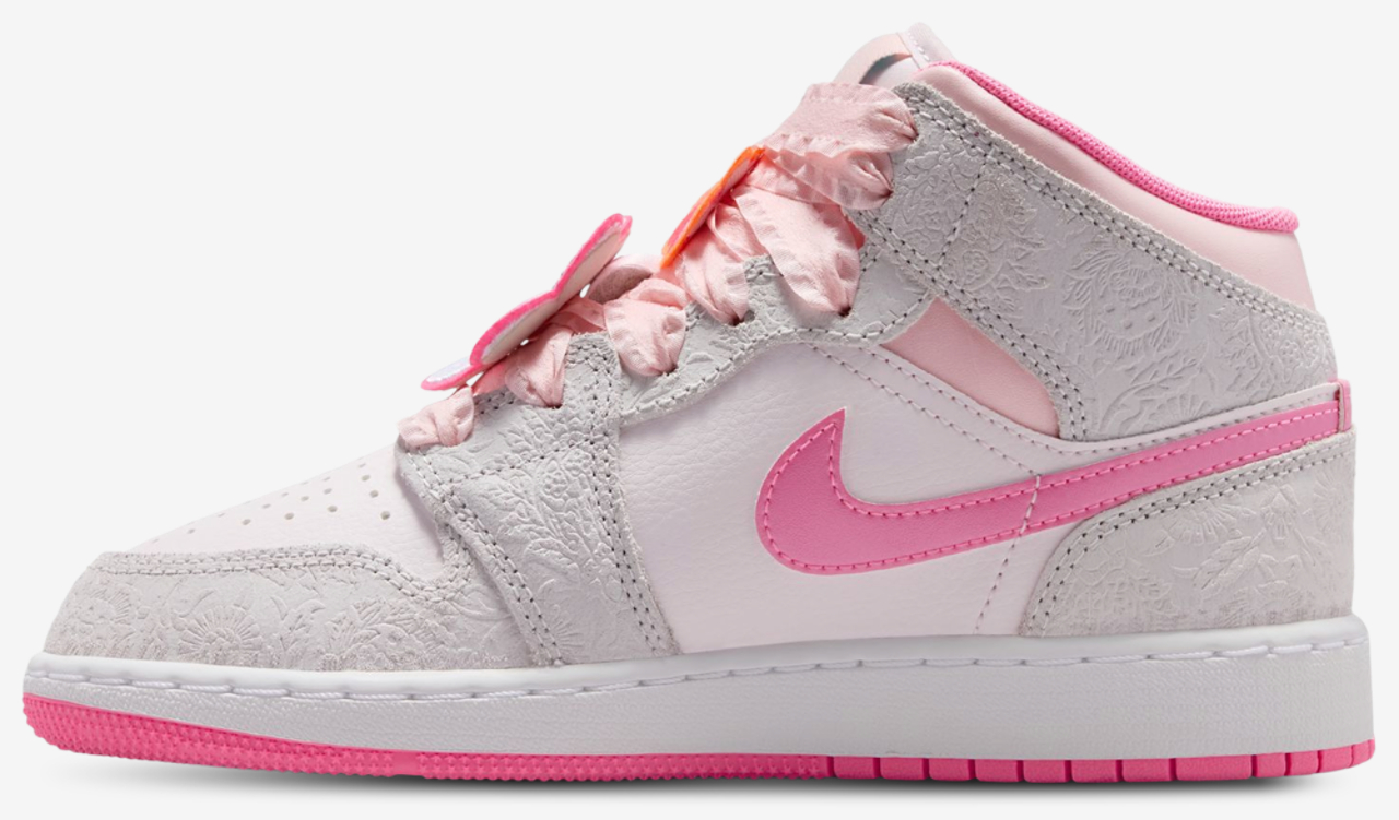 Jordan Air Jordan 1 Mid SE Image 2 of 5. Tap to open photo gallery.
