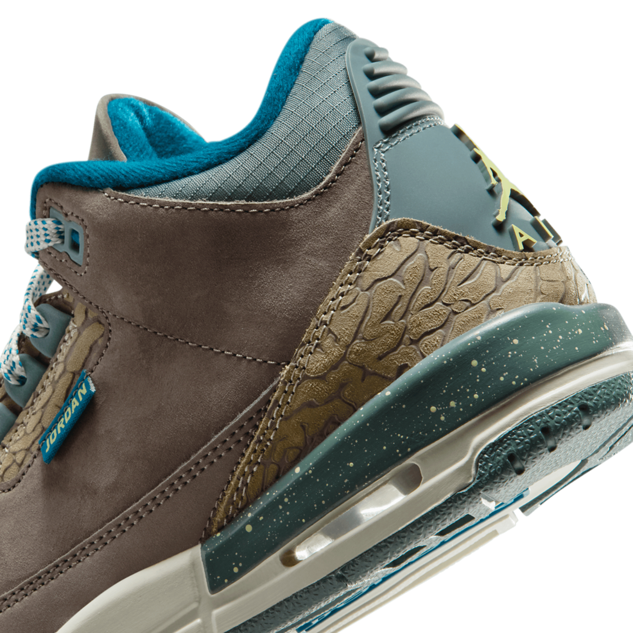Jordan Retro 3  Image 8 of 10. Tap to open photo gallery.