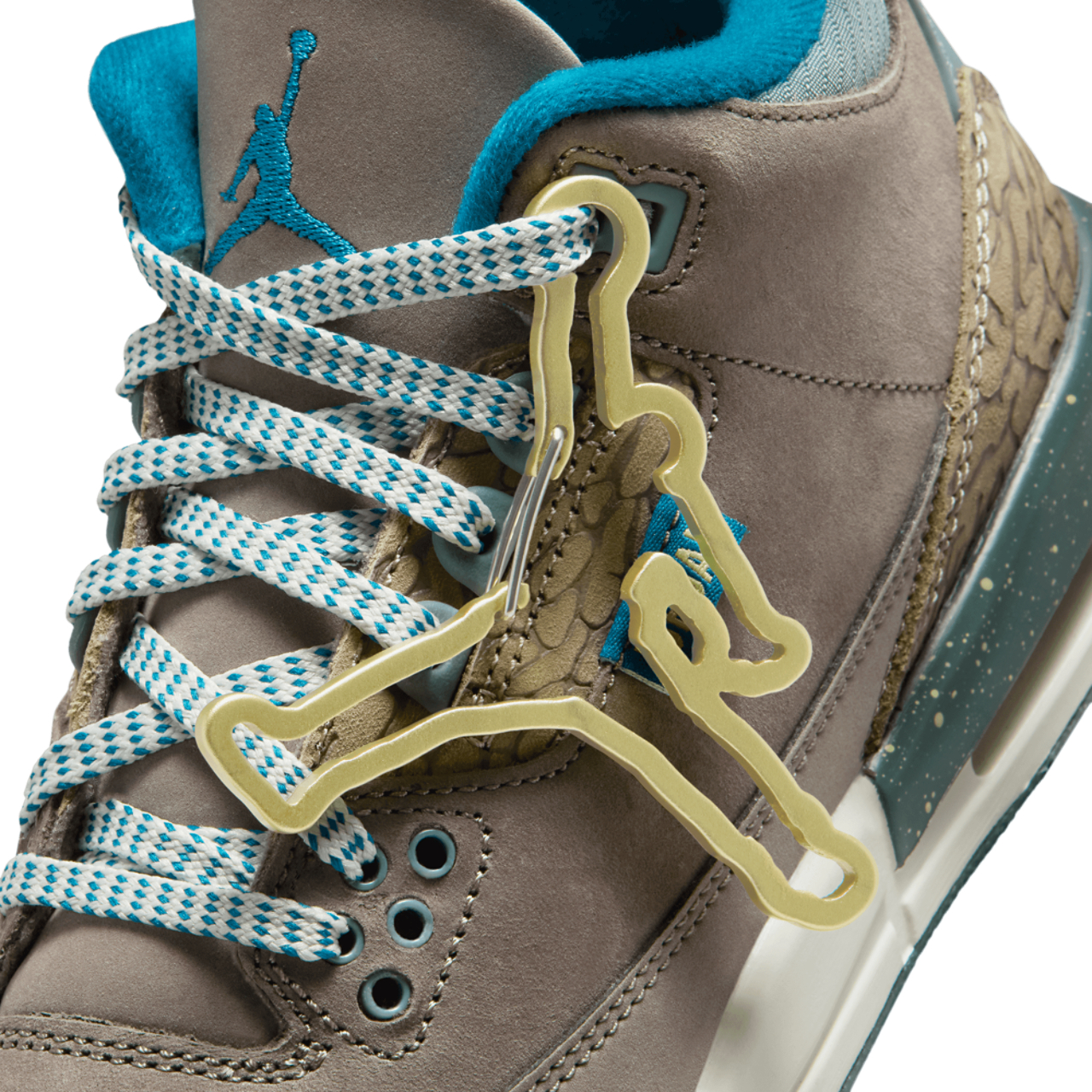 Jordan Retro 3  Image 9 of 10. Tap to open photo gallery.