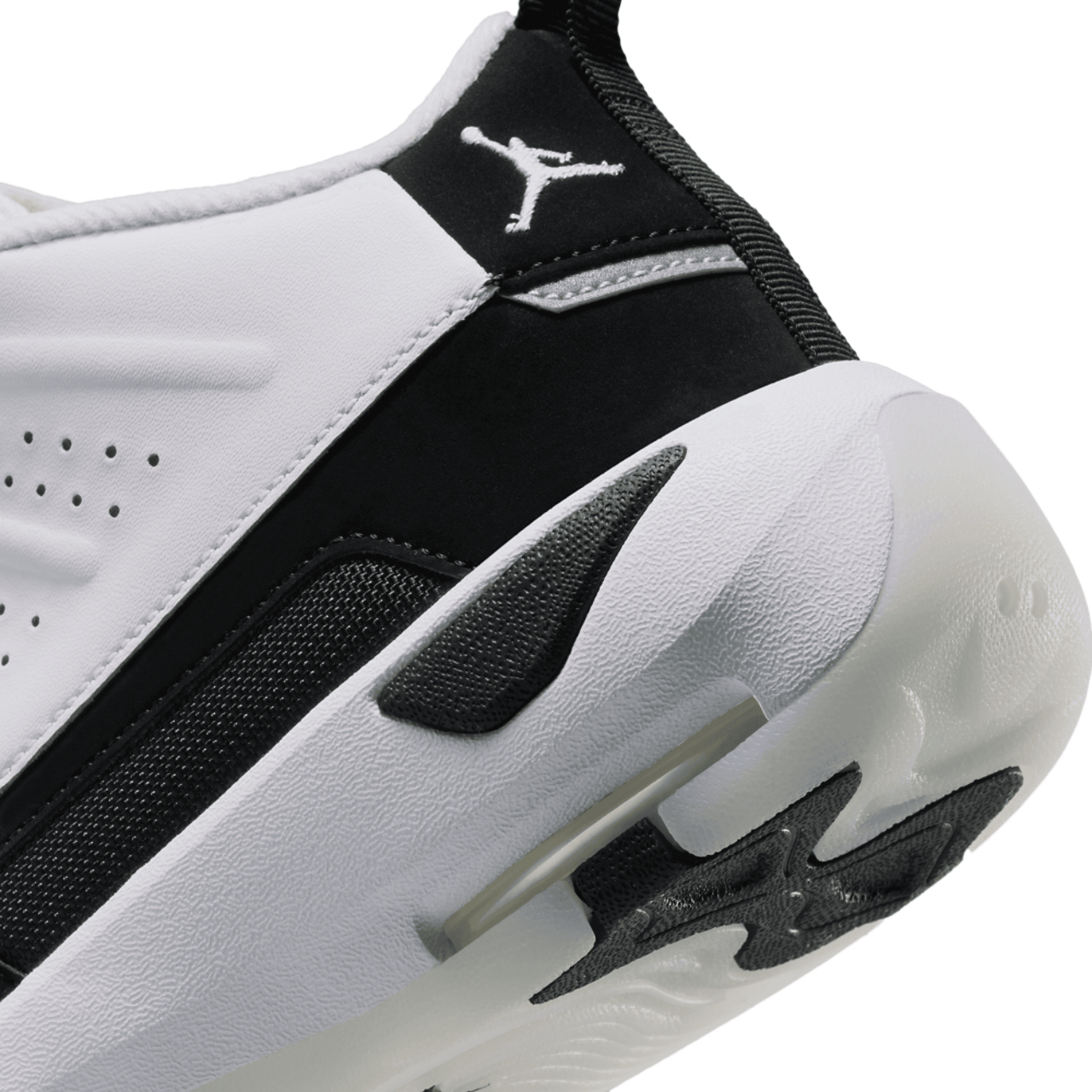 Jordan Max Aura 7  Image 8 of 8. Tap to open photo gallery.