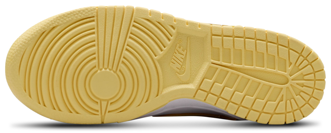 Nike Dunk Low  Image 5 of 5. Tap to open photo gallery.