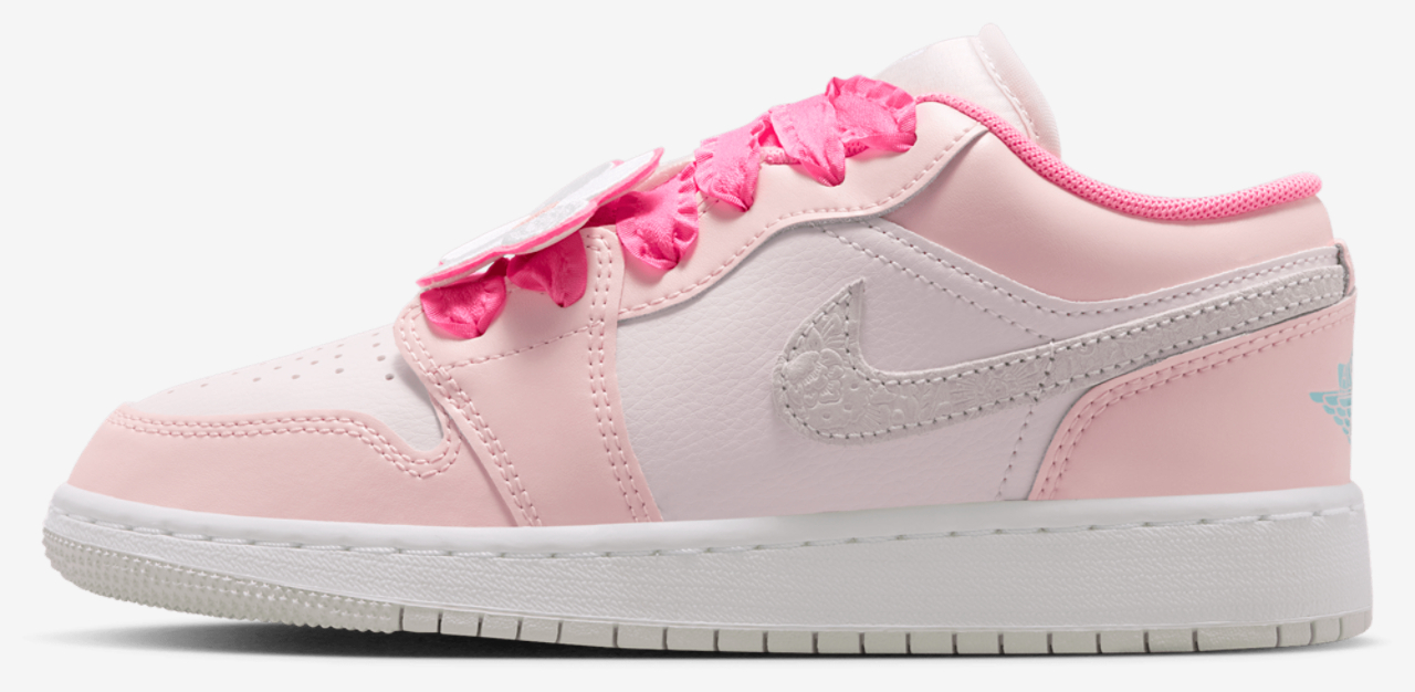 Jordan Air Jordan 1 Low SE Image 2 of 5. Tap to open photo gallery.
