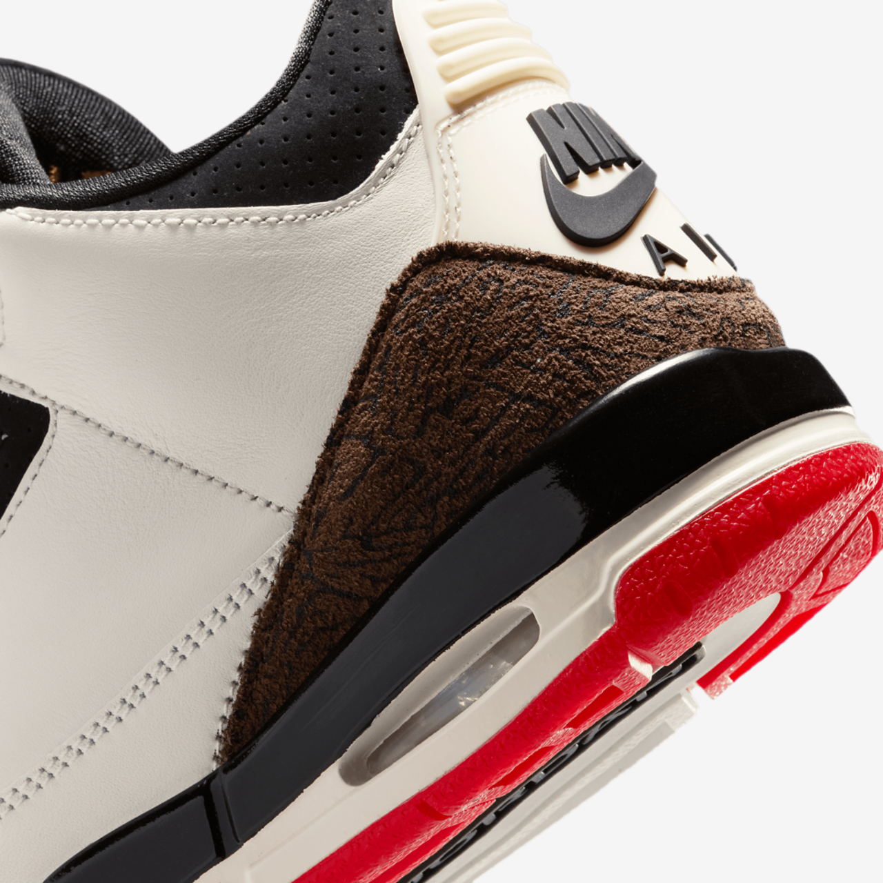 Jordan Retro 3 Image 8 of 10. Tap to open photo gallery.