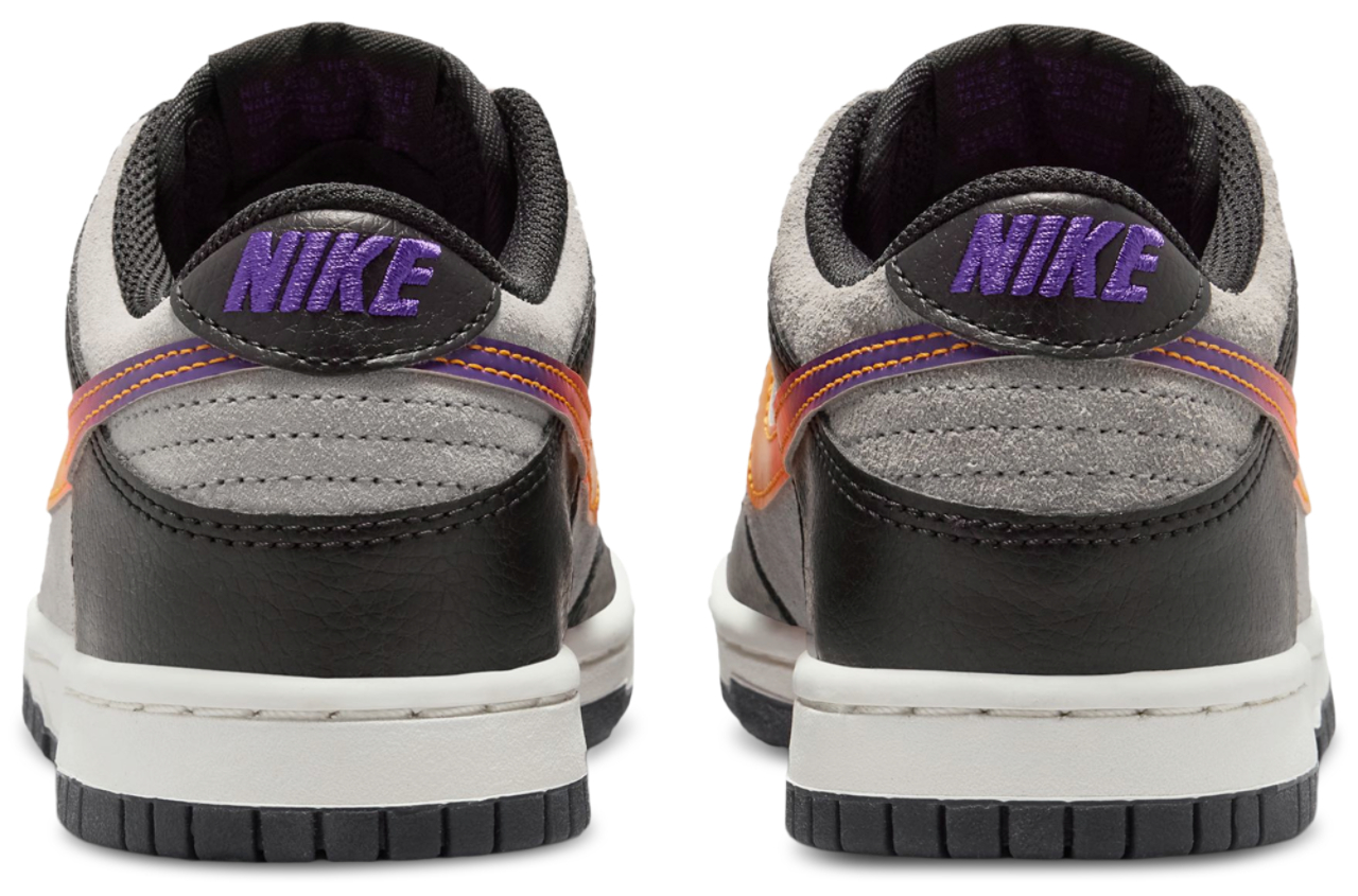 Nike Dunk Low  Image 3 of 5. Tap to open photo gallery.