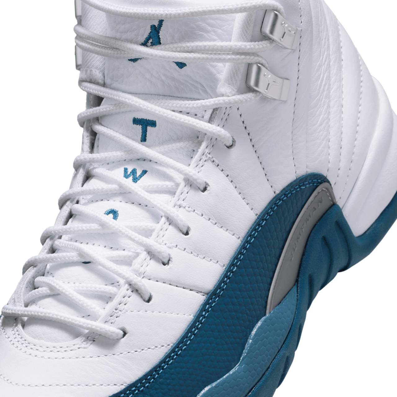 Jordan Retro 12  Image 7 of 8. Tap to open photo gallery.
