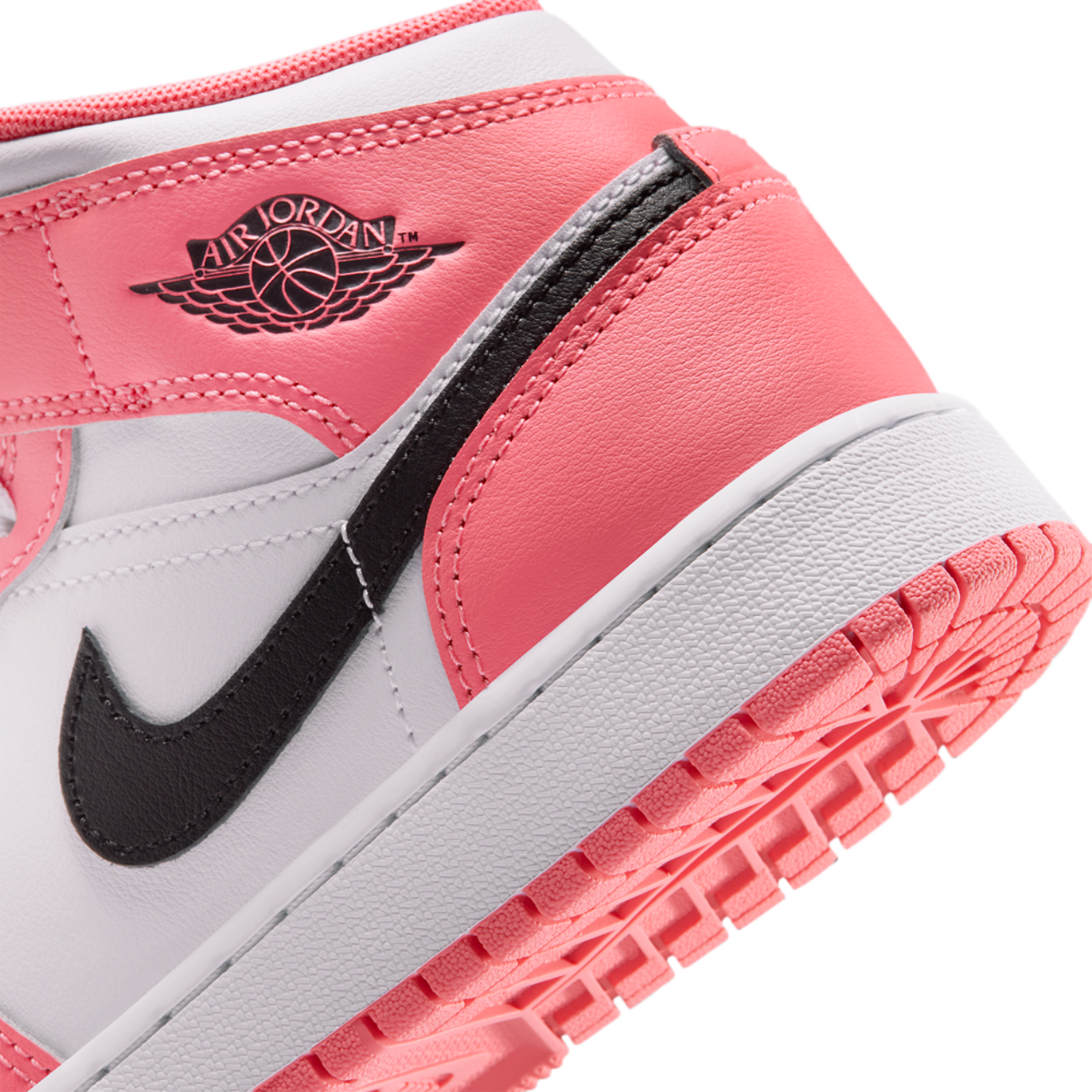 Jordan Jordan 1 Mid  Image 8 of 8. Tap to open photo gallery.