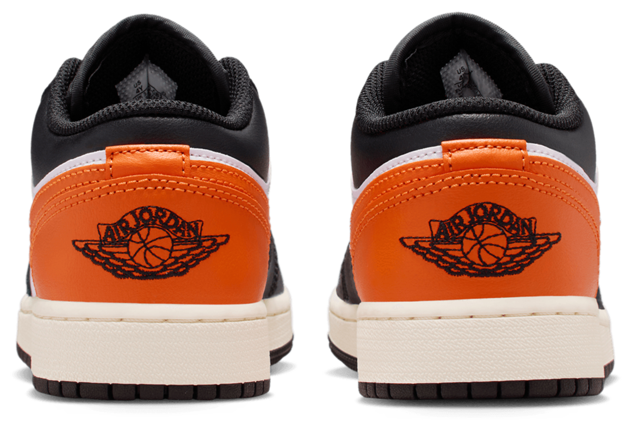 Jordan AJ 1 Low SE  Image 3 of 8. Tap to open photo gallery.