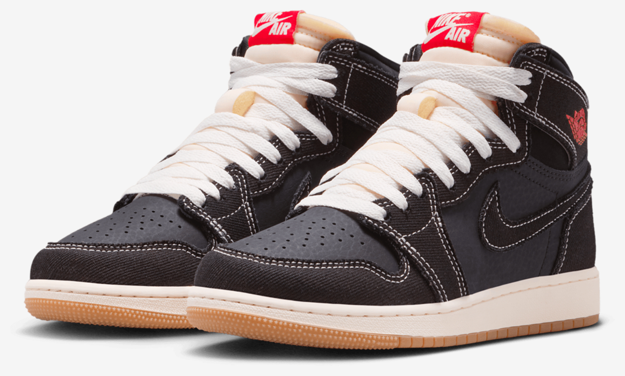 Jordan Retro 1 High OG Image 6 of 9. Tap to open photo gallery.