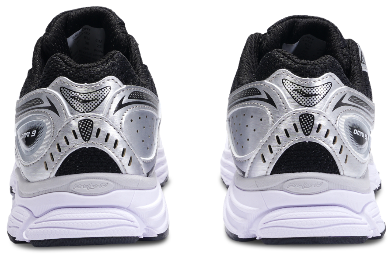 Saucony Omni 9 Image 3 of 5. Tap to open photo gallery.