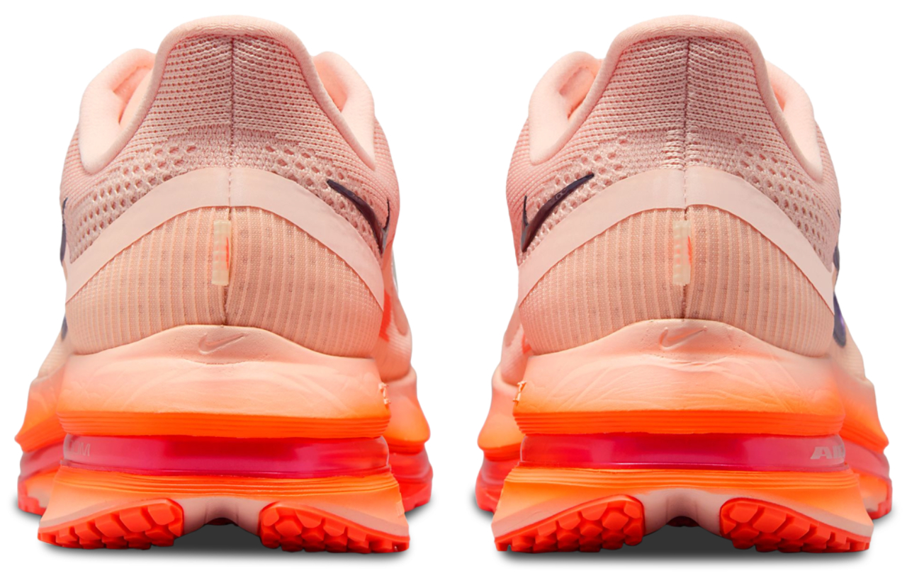 Nike Pegasus Premium Image 3 of 6. Tap to open photo gallery.