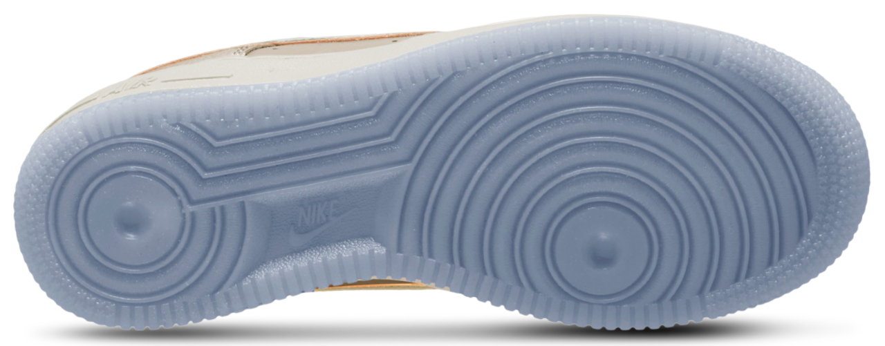 Nike Air Force 1 SE  Image 4 of 4. Tap to open photo gallery.