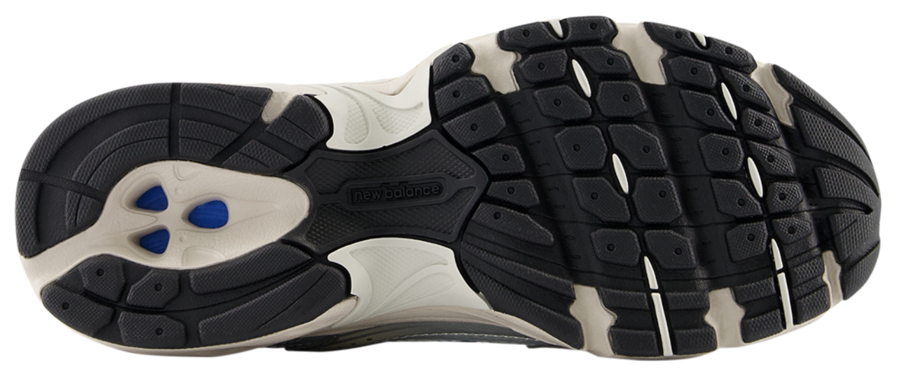New Balance 530  Image 5 of 5. Tap to open photo gallery.
