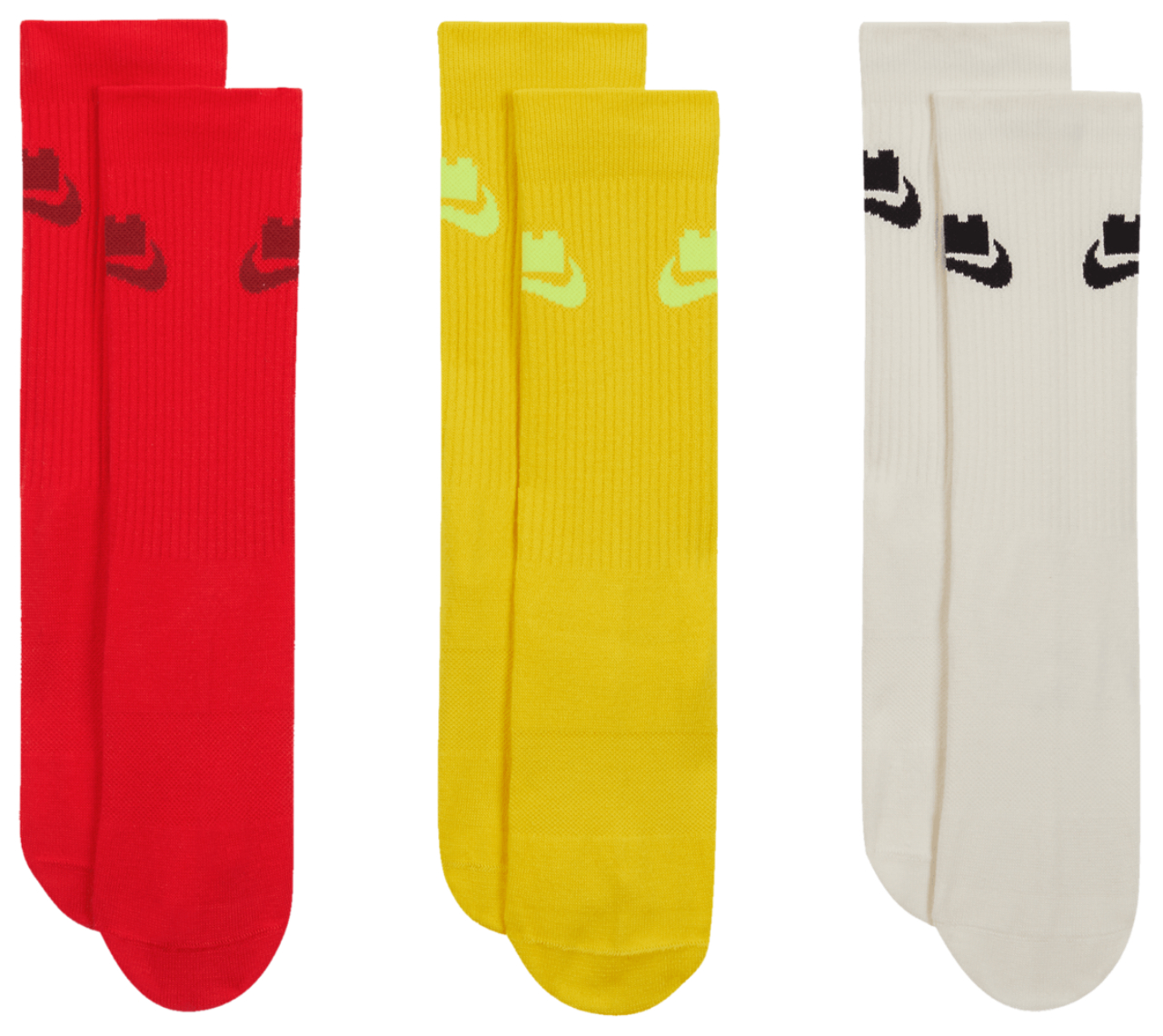 Nike Emballage de 3 paires de chaussettes de marin ED Essential Image 2 de 4. Appuyez pour ouvrir la galerie de photos.