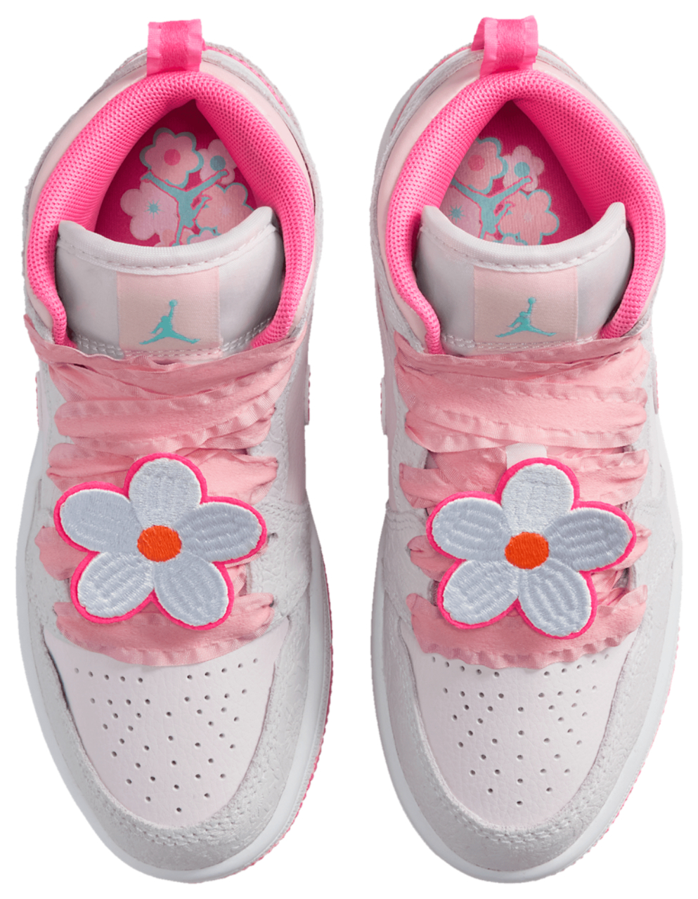 Jordan Air Jordan 1 Mid SE Image 4 of 5. Tap to open photo gallery.