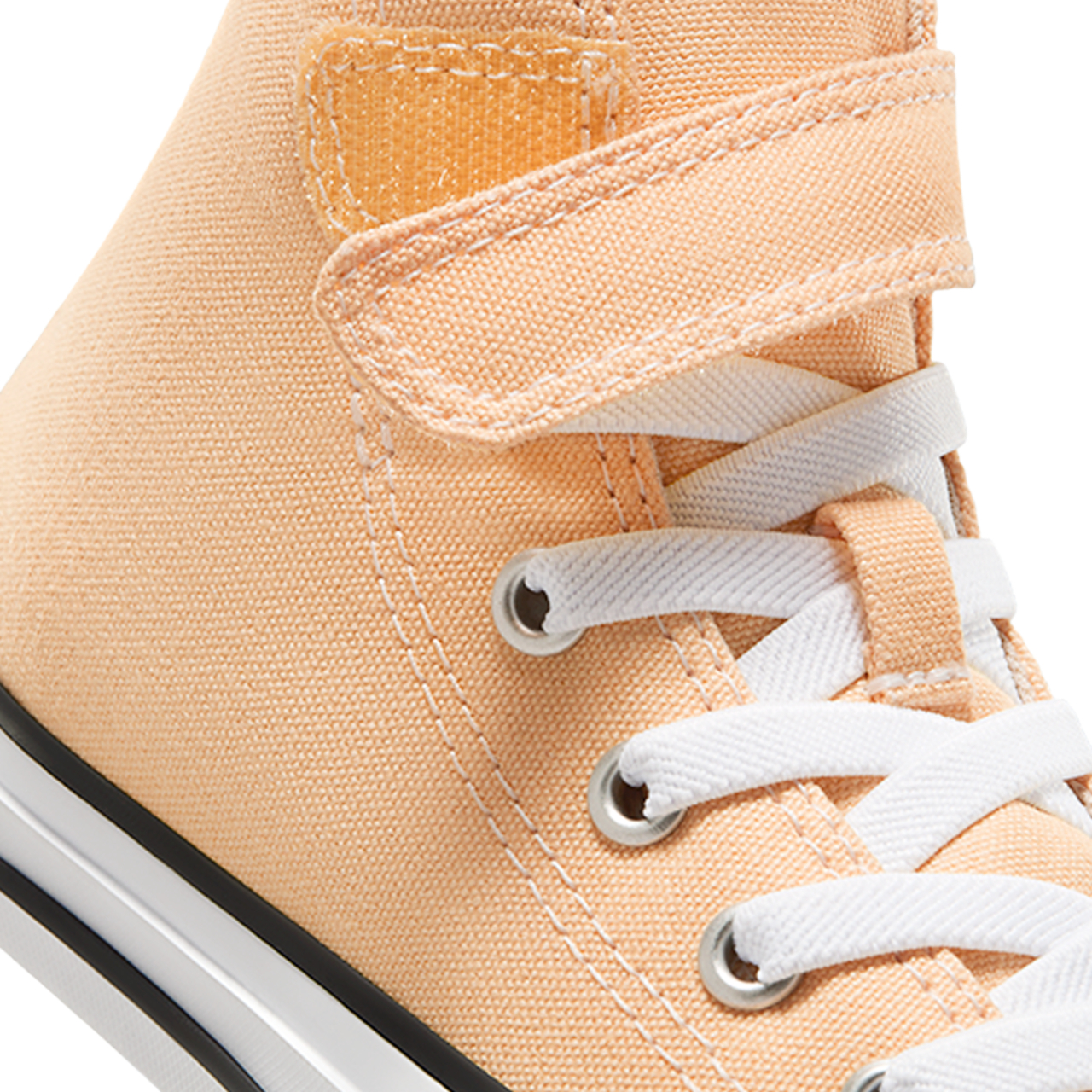 Converse Chuck Taylor All Star HI 1V  Image 6 of 6. Tap to open photo gallery.