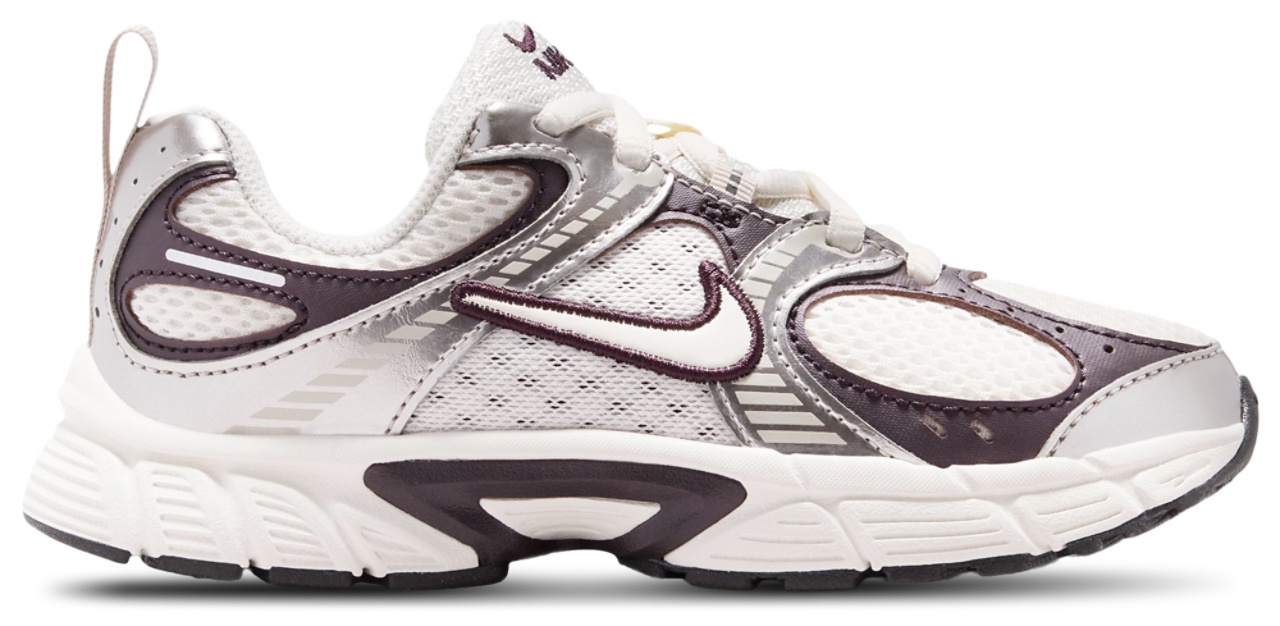 Nike V5 RNR  Image 1 of 5. Tap to open photo gallery.