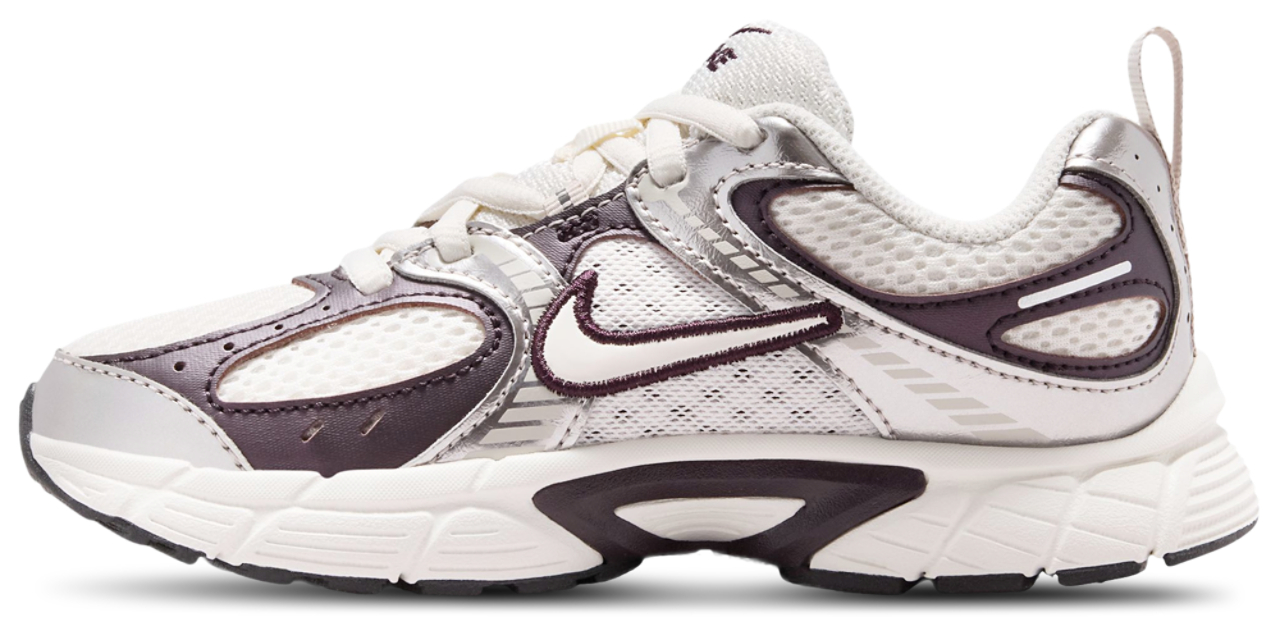 Nike V5 RNR  Image 2 of 5. Tap to open photo gallery.