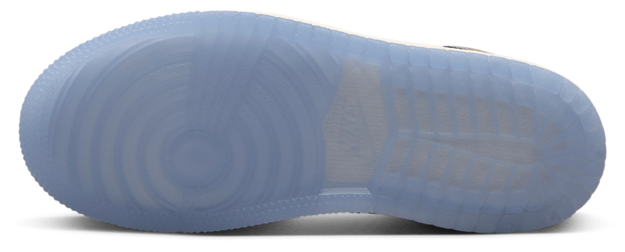Jordan Retro 1 High OG  Image 5 of 5. Tap to open photo gallery.
