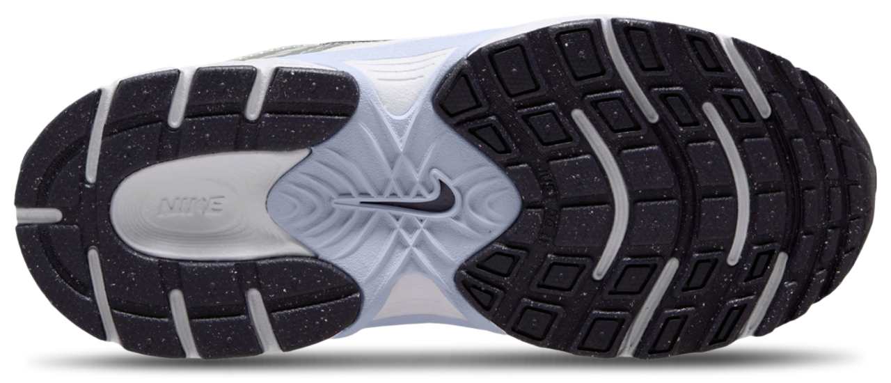 Nike V5 RNR Image 4 de 4. Appuyez pour ouvrir la galerie de photos.